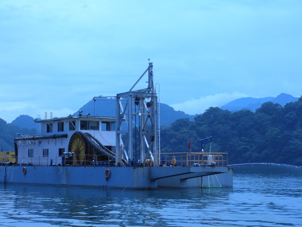 Dredging Equipment